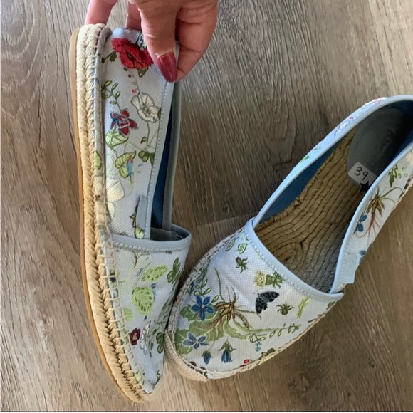 Gucci Floral Espadrilles! 🌷 Host Pick 8/2023 - Picture 2 of 7